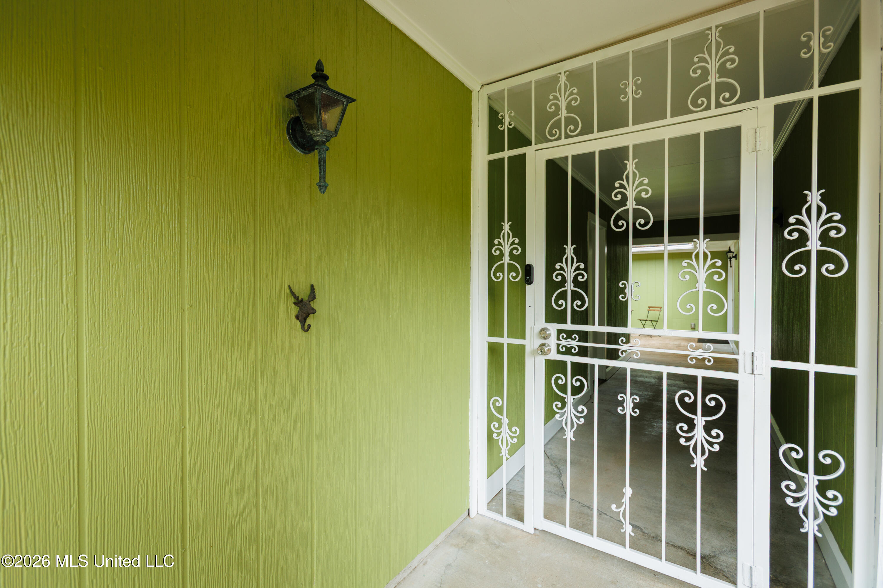 1480 Westbrook Road Jackson, MS 39211 - Photo 5 of 39 JACKSON_1480 Westbrook Dr-4