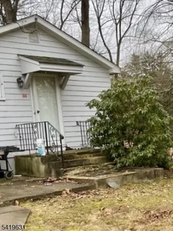 $1,900 | 77 Wardle Avenue, Berkeley Heights, NJ 07922