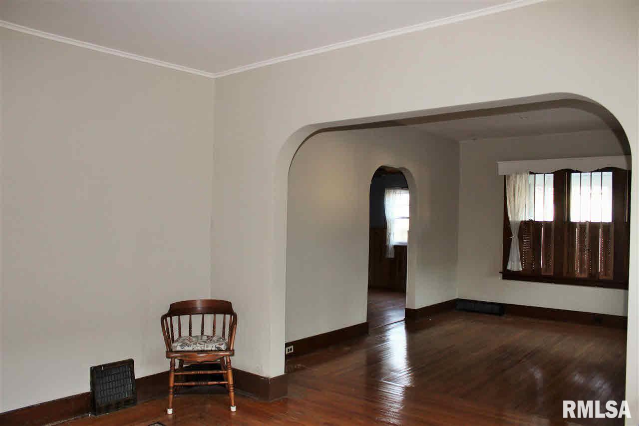 826 North 3rd Street Clinton, IA 52732 - Photo 5 of 17 Gallery Image 5