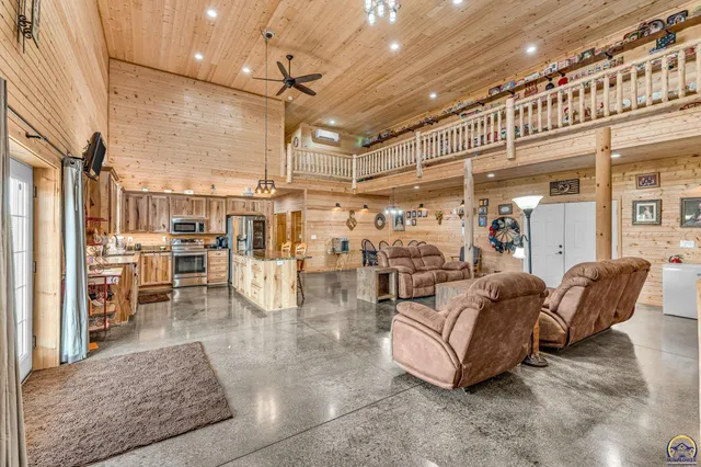 $1,649,000 | 14426 110th Street, Oskaloosa, KS 66066