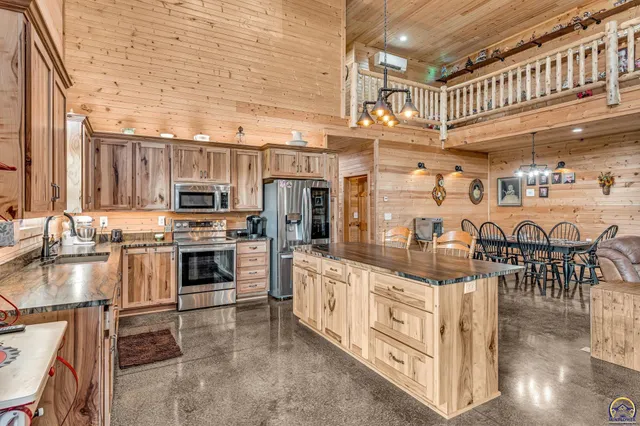 $1,649,000 | 14426 110th Street, Oskaloosa, KS 66066