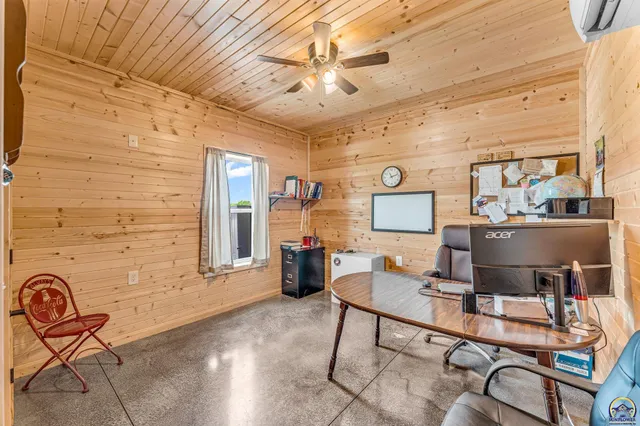 $1,649,000 | 14426 110th Street, Oskaloosa, KS 66066