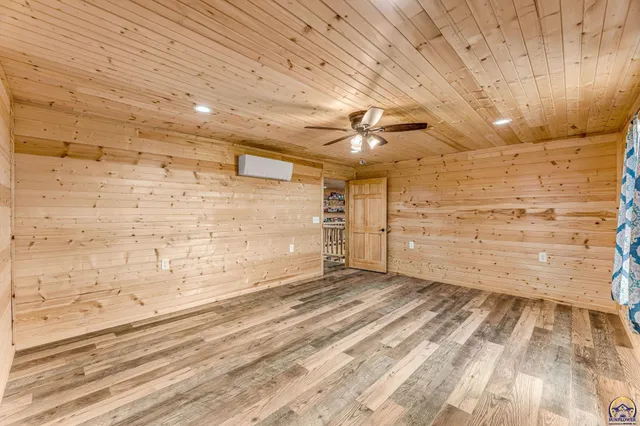 $1,649,000 | 14426 110th Street, Oskaloosa, KS 66066