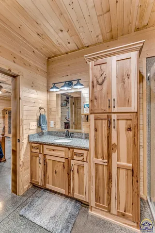 $1,649,000 | 14426 110th Street, Oskaloosa, KS 66066