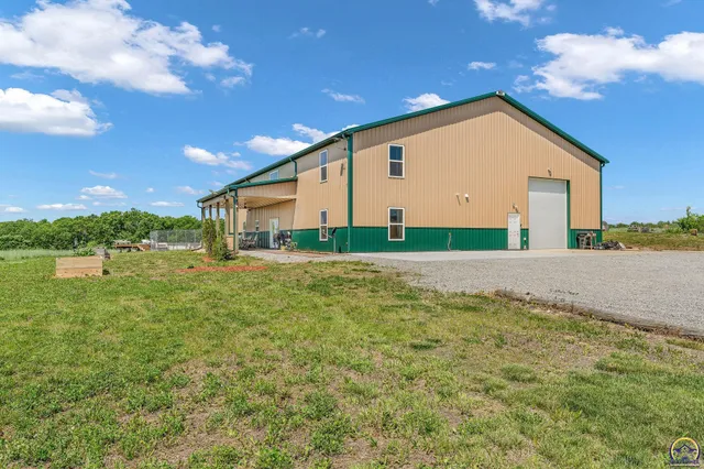 $1,649,000 | 14426 110th Street, Oskaloosa, KS 66066
