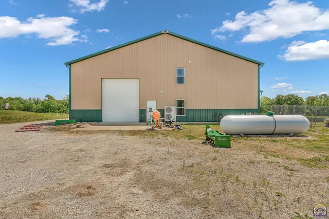 $1,649,000 | 14426 110th Street, Oskaloosa, KS 66066