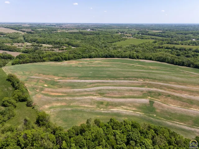 $1,649,000 | 14426 110th Street, Oskaloosa, KS 66066