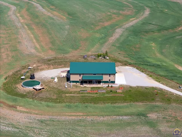 $1,649,000 | 14426 110th Street, Oskaloosa, KS 66066