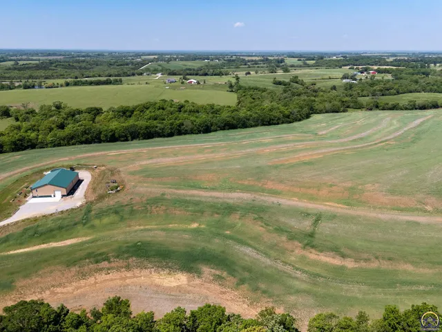 $1,649,000 | 14426 110th Street, Oskaloosa, KS 66066