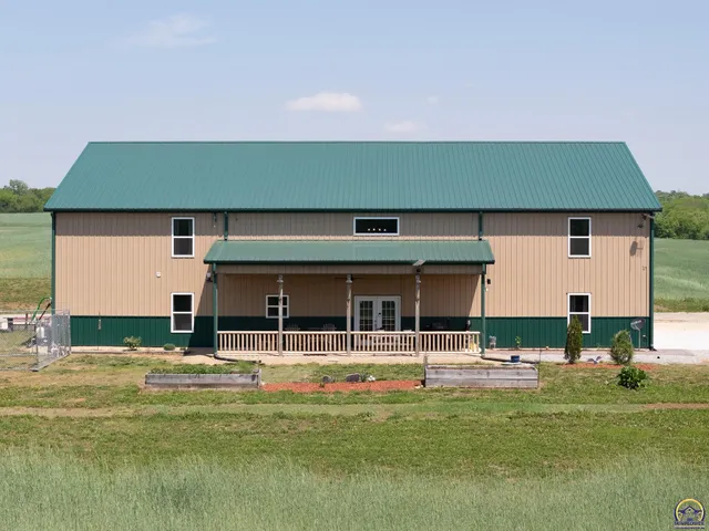 $1,649,000 | 14426 110th Street, Oskaloosa, KS 66066