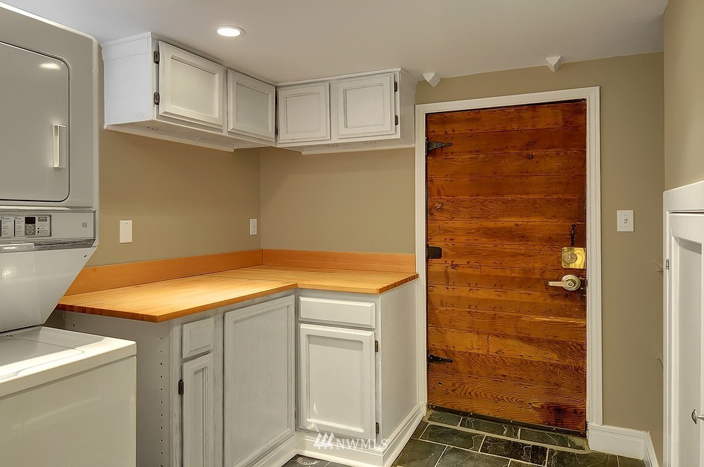 3906 Southwest Portland Street Seattle, WA 98136 - Photo 13 of 15 Gallery Image 13