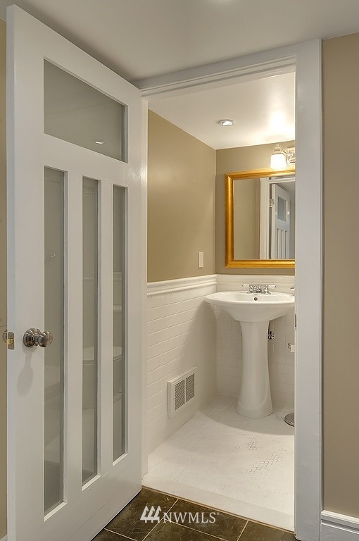 3906 Southwest Portland Street Seattle, WA 98136 - Photo 15 of 15 Gallery Image 15