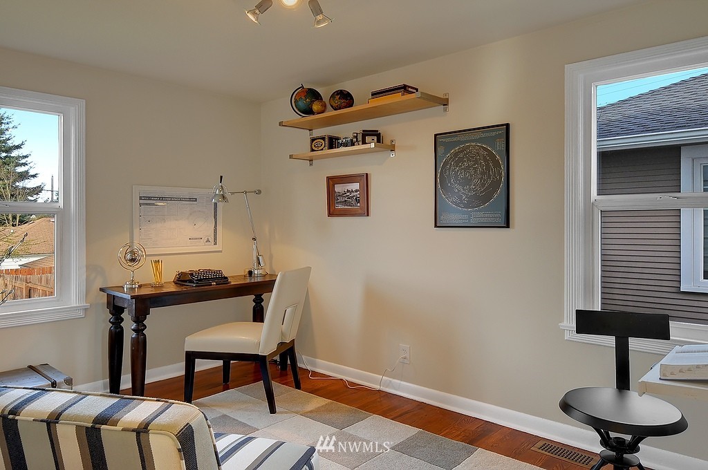 3906 Southwest Portland Street Seattle, WA 98136 - Photo 7 of 15 Gallery Image 7