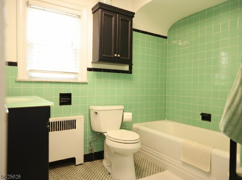 1386 Beverly Road Union, NJ 07083 - Photo 10 of 21