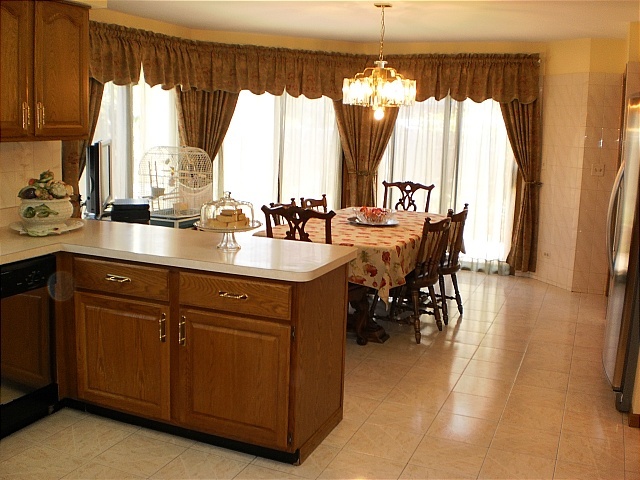 3334 Elmdale Road Glenview, IL 60025 - Photo 9 of 24 Gallery Image 9