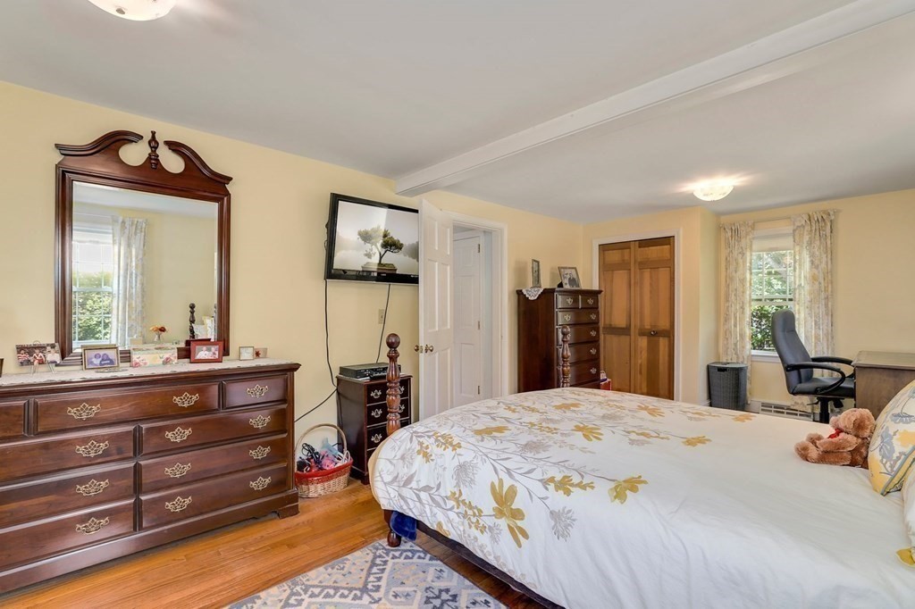 10 Howe Street Hingham, MA 02043 - Photo 21 of 39