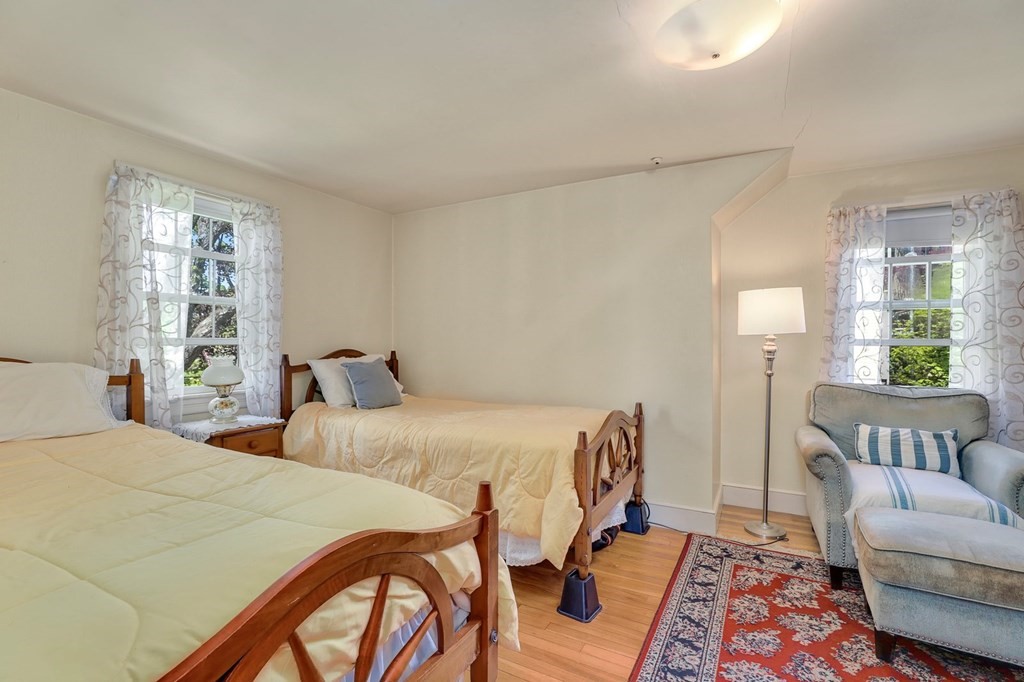 10 Howe Street Hingham, MA 02043 - Photo 23 of 39