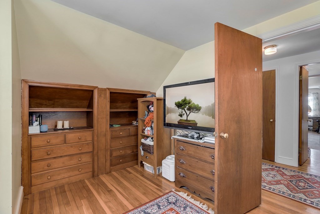 10 Howe Street Hingham, MA 02043 - Photo 24 of 39