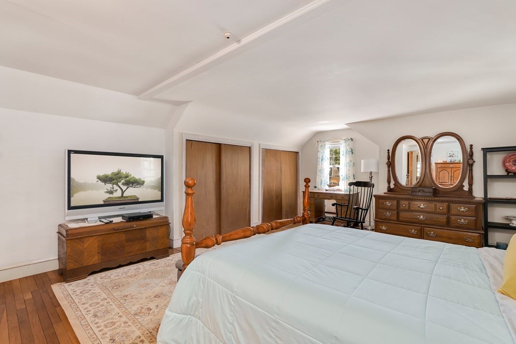 10 Howe Street Hingham, MA 02043 - Photo 25 of 39