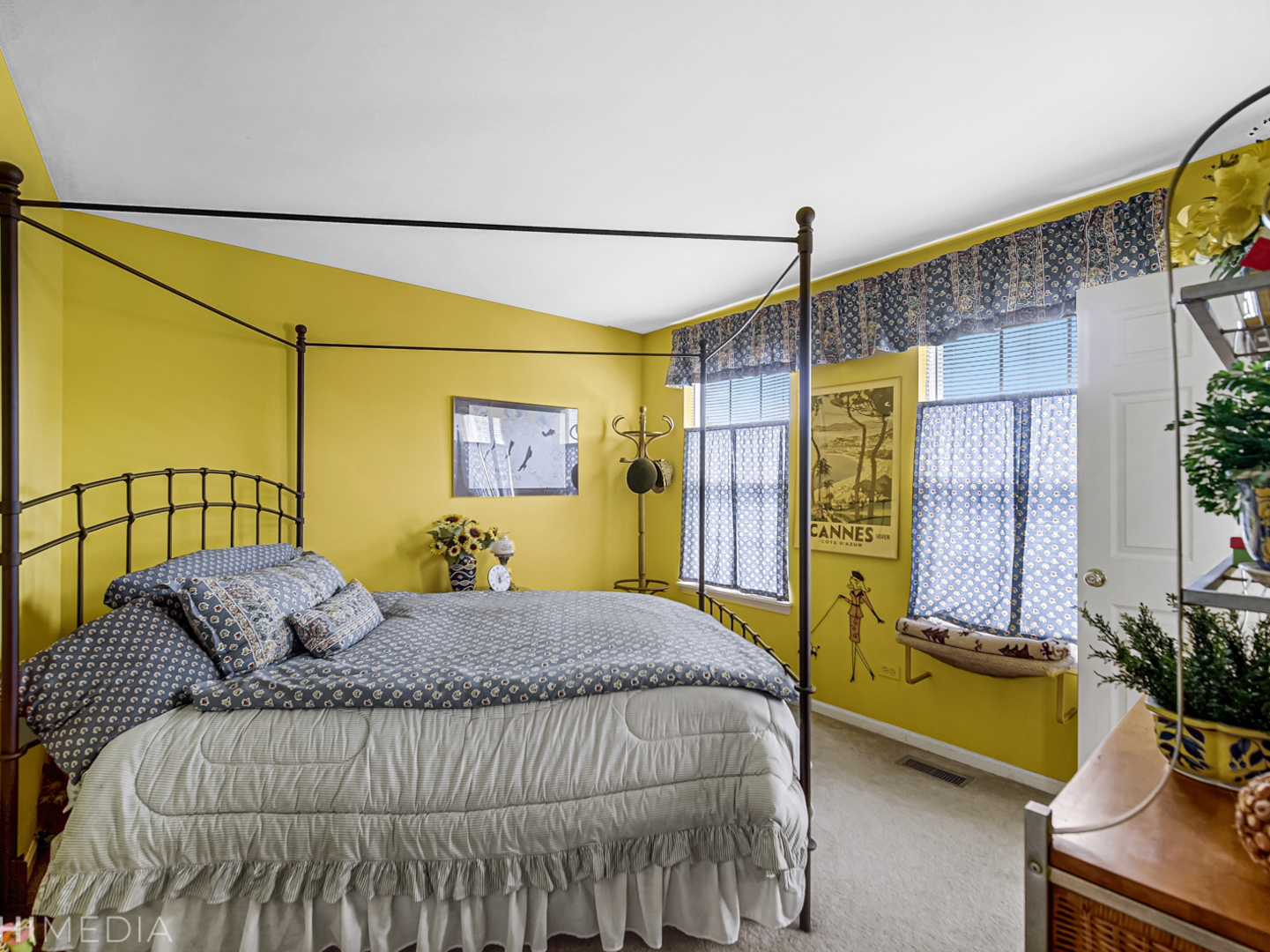 88 Stable Way Lindenhurst, IL 60046 - Photo 17 of 25 Gallery Image 17