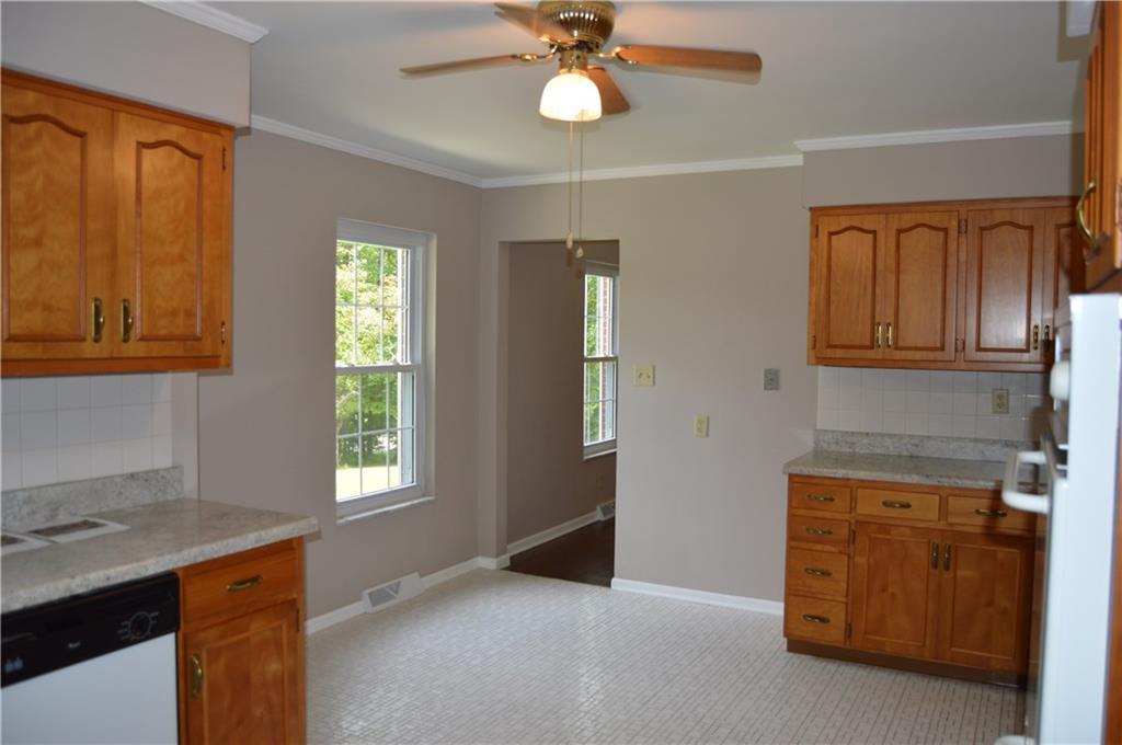 2879 Locust Drive Springfield, OH 45504 - Photo 14 of 27