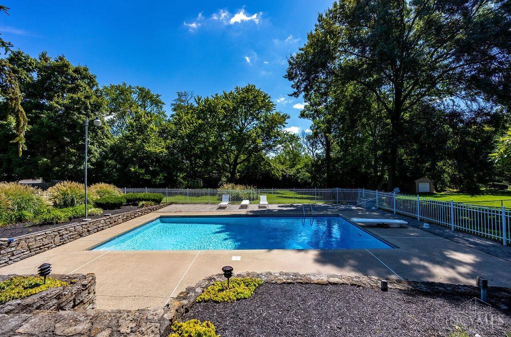 10518 Pottinger Road Cincinnati, OH 45251 - Photo 30 of 38 Gallery Image 30