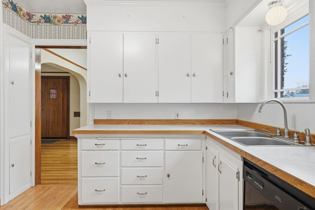 37 West 28th Avenue Spokane, WA 99203 - Photo 10 of 47