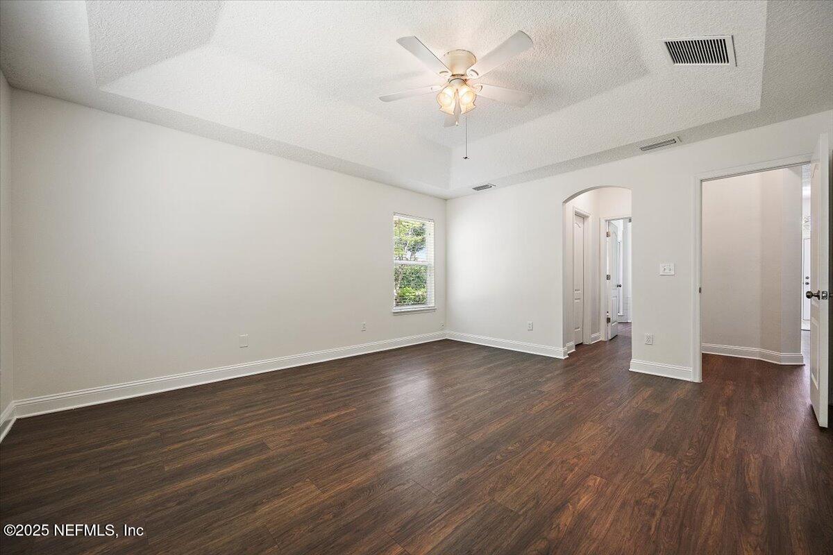 409 Spring Ridge Court St. Augustine, FL 32092 - Photo 11 of 21 11-Primary Bedroom