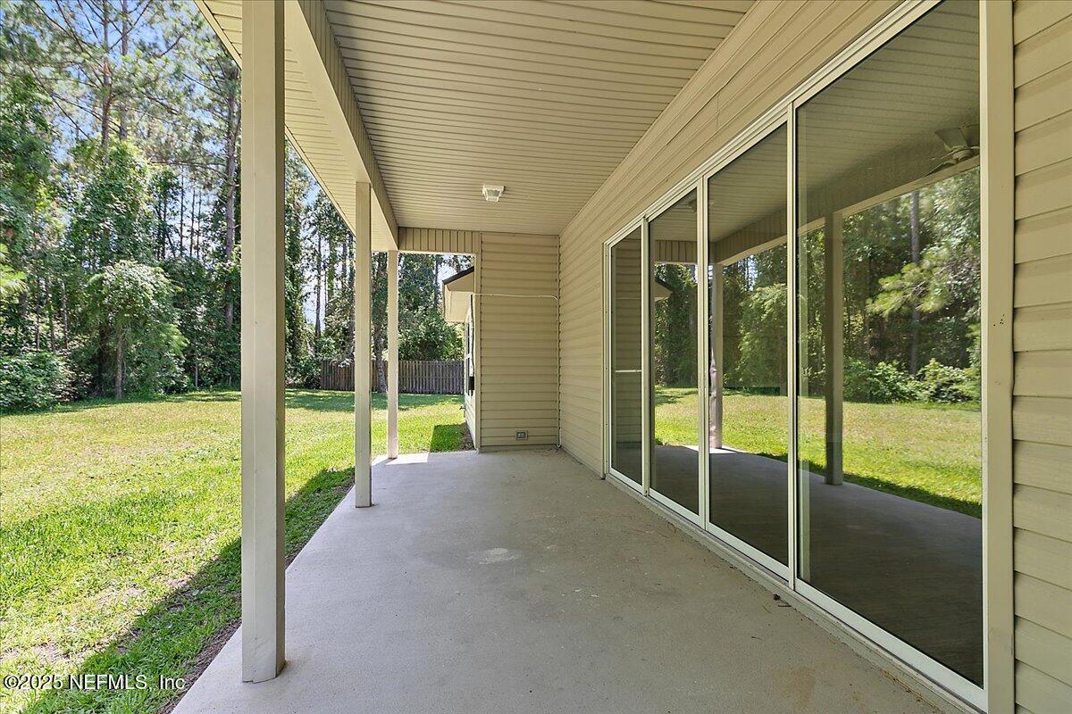 409 Spring Ridge Court St. Augustine, FL 32092 - Photo 19 of 21 19-Lanai