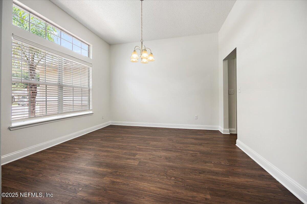 409 Spring Ridge Court St. Augustine, FL 32092 - Photo 4 of 21 04-Dining Room