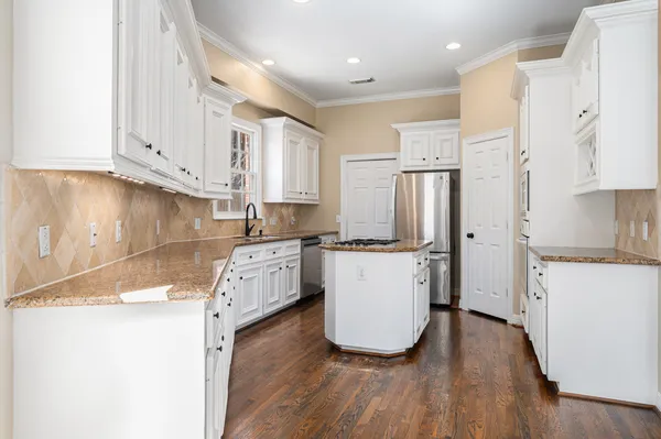 $7,000 | 3919 Southwestern Street, West University Place, TX 77005