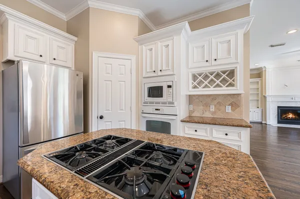 $7,000 | 3919 Southwestern Street, West University Place, TX 77005