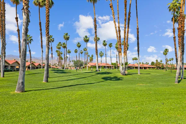 $425,000 | 89 Camino Arroyo South, Palm Desert, CA 92260