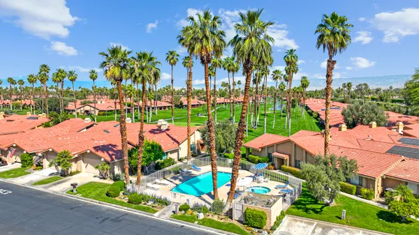 $425,000 | 89 Camino Arroyo South, Palm Desert, CA 92260
