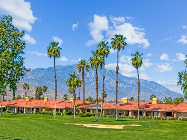 $425,000 | 89 Camino Arroyo South, Palm Desert, CA 92260