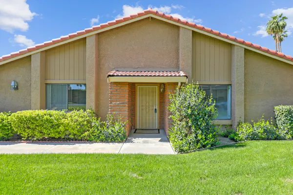 $425,000 | 89 Camino Arroyo South, Palm Desert, CA 92260