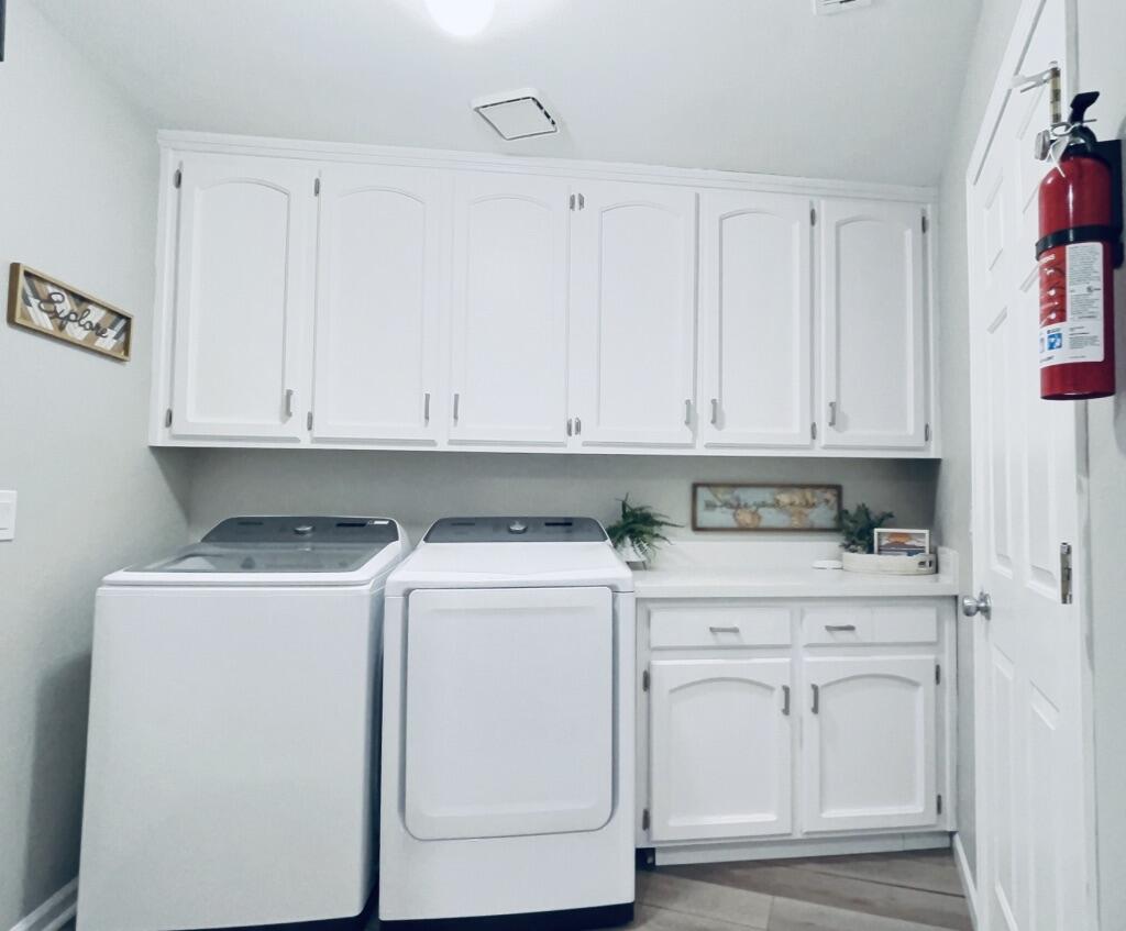 45233 Mineral King Road Three Rivers, CA 93271 - Photo 20 of 39 a view of cabinets and sink