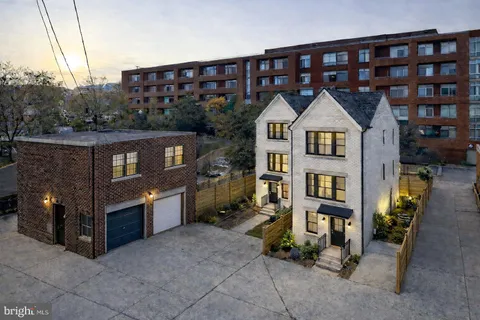 $1,099,000 | 327-rear L Street Northeast, Washington, DC 20002