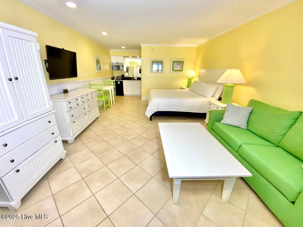 215 West Fort Macon Road, Unit 104 Atlantic Beach, NC 28512 - Photo 4 of 19 King Bed & Sleeper Sofa