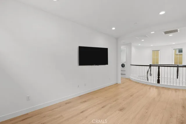 $7,500 | 20800 Spruce Circle, Porter Ranch, CA 91326