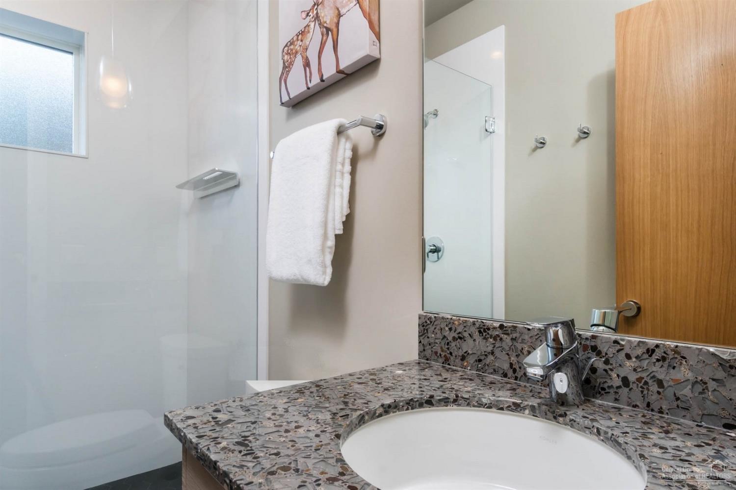 19212 Gateway Loop Bend, OR 97702 - Photo 10 of 25 Additional Photo