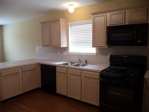 $2,155 | 19402 Misty Cove Drive, Katy, TX 77449