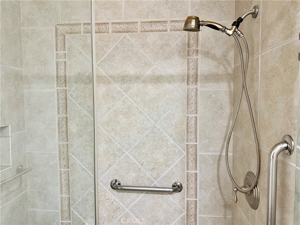 28005-28005 Ridgebluff Court Rancho Palos Verdes, CA 90275 - Photo 13 of 30 a bathroom with a shower