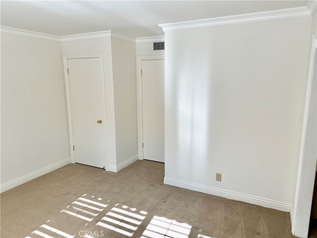 28005-28005 Ridgebluff Court Rancho Palos Verdes, CA 90275 - Photo 14 of 30 a view of an empty room