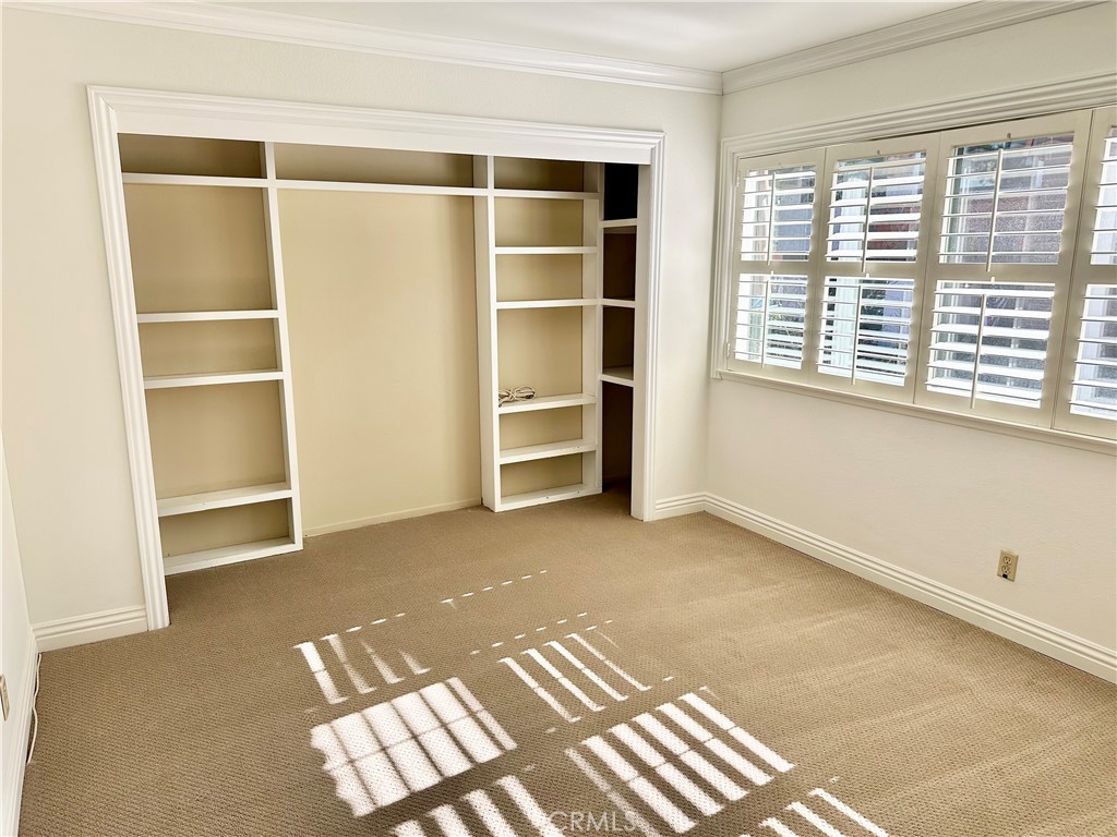 28005-28005 Ridgebluff Court Rancho Palos Verdes, CA 90275 - Photo 15 of 30 a view of an empty room with a window