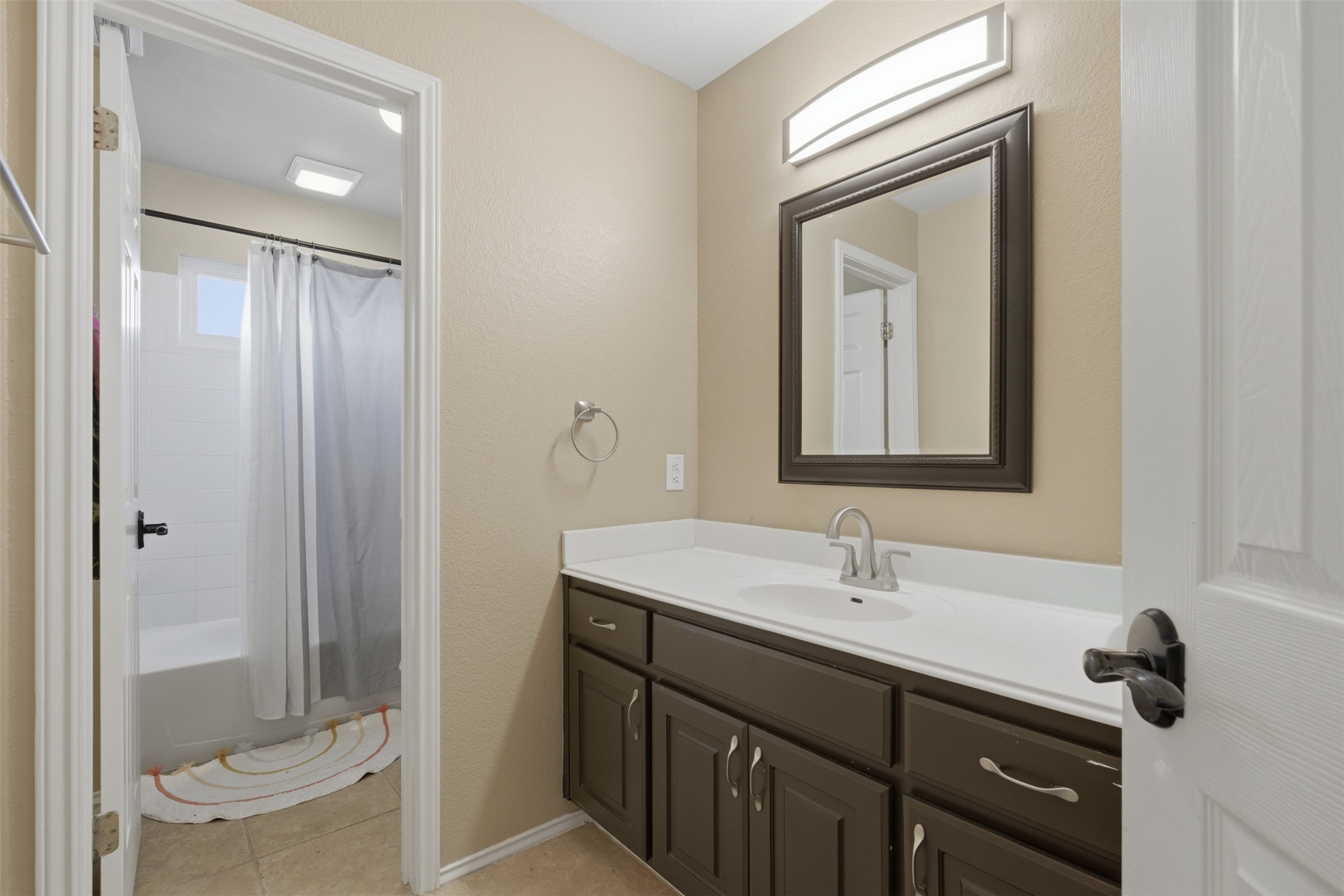 1104 Old Mill Road Cedar Park, TX 78613 - Photo 28 of 40 Upper guest bath