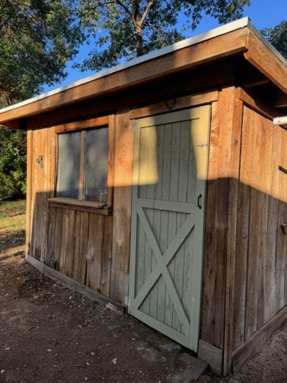 7500 Quartz Valley Road Fort Jones, CA 96032 - Photo 12 of 28 Gallery Image 12