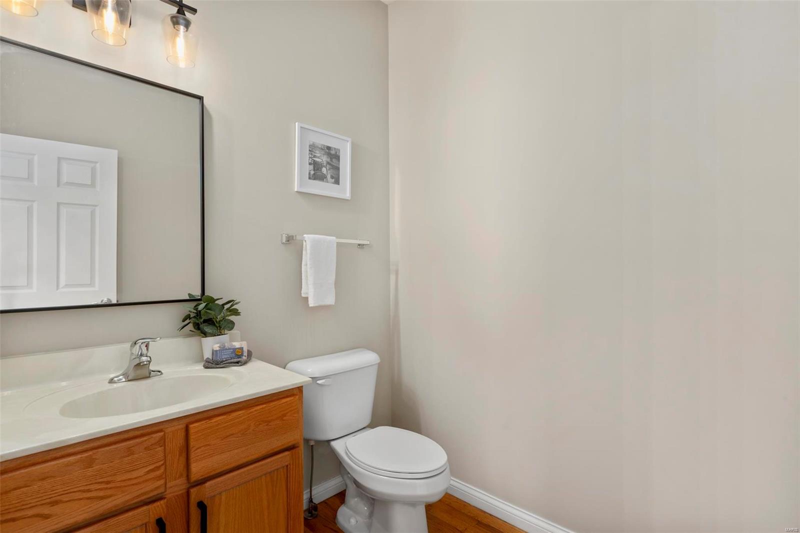 7021 Heege Road, Unit B St. Louis, MO 63123 - Photo 14 of 29