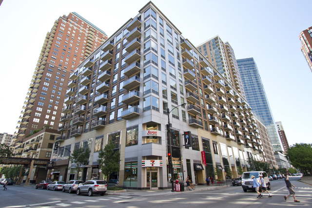 1 East 8th Street, Unit 802 Chicago, IL 60605 - Photo 1 of 12 a view of a building and a street