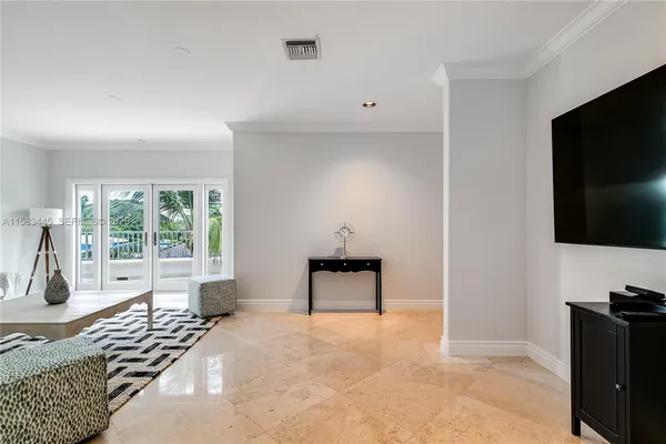 $65,000 | 709 Idlewyld Drive, Fort Lauderdale, FL 33301